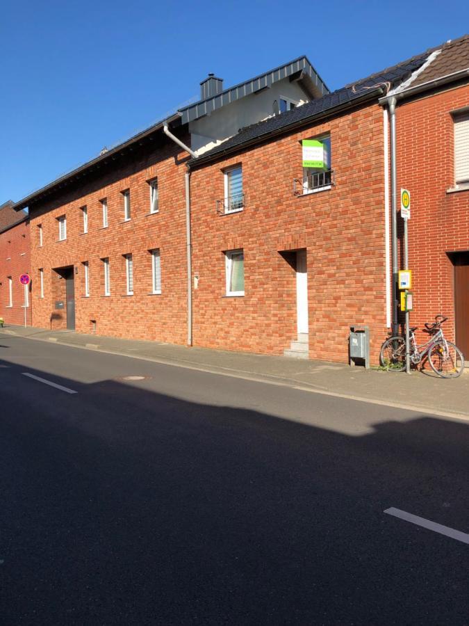 Sas * Hueckelhoven